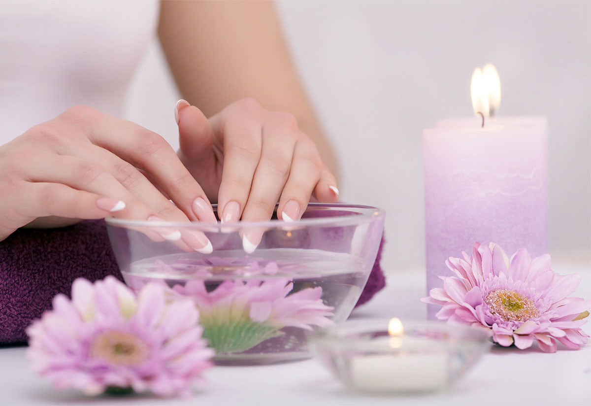 Cures for Acetone Damaged Nails | Livestrong.com