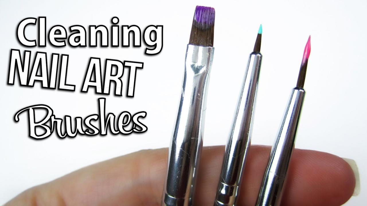 DIY: How To Clean Nail Art Brushes?