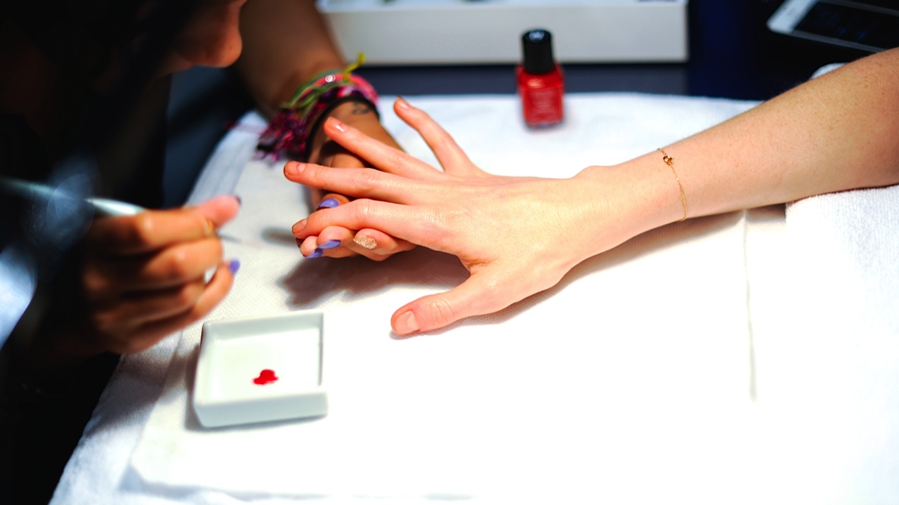 Negative Space Manicure | She's In The Glow Negative Space Manicure | She's In The Glow